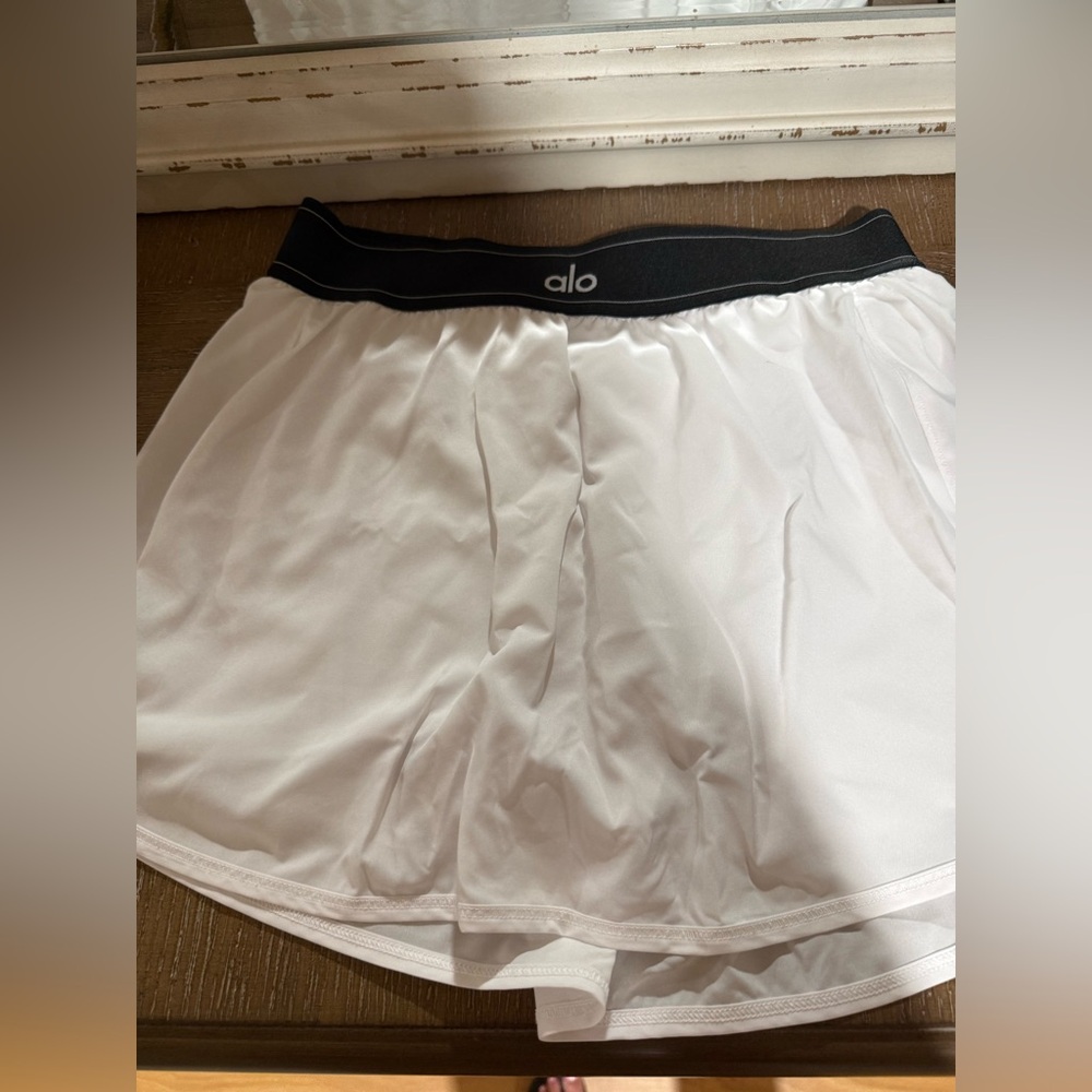 Alo Skirt